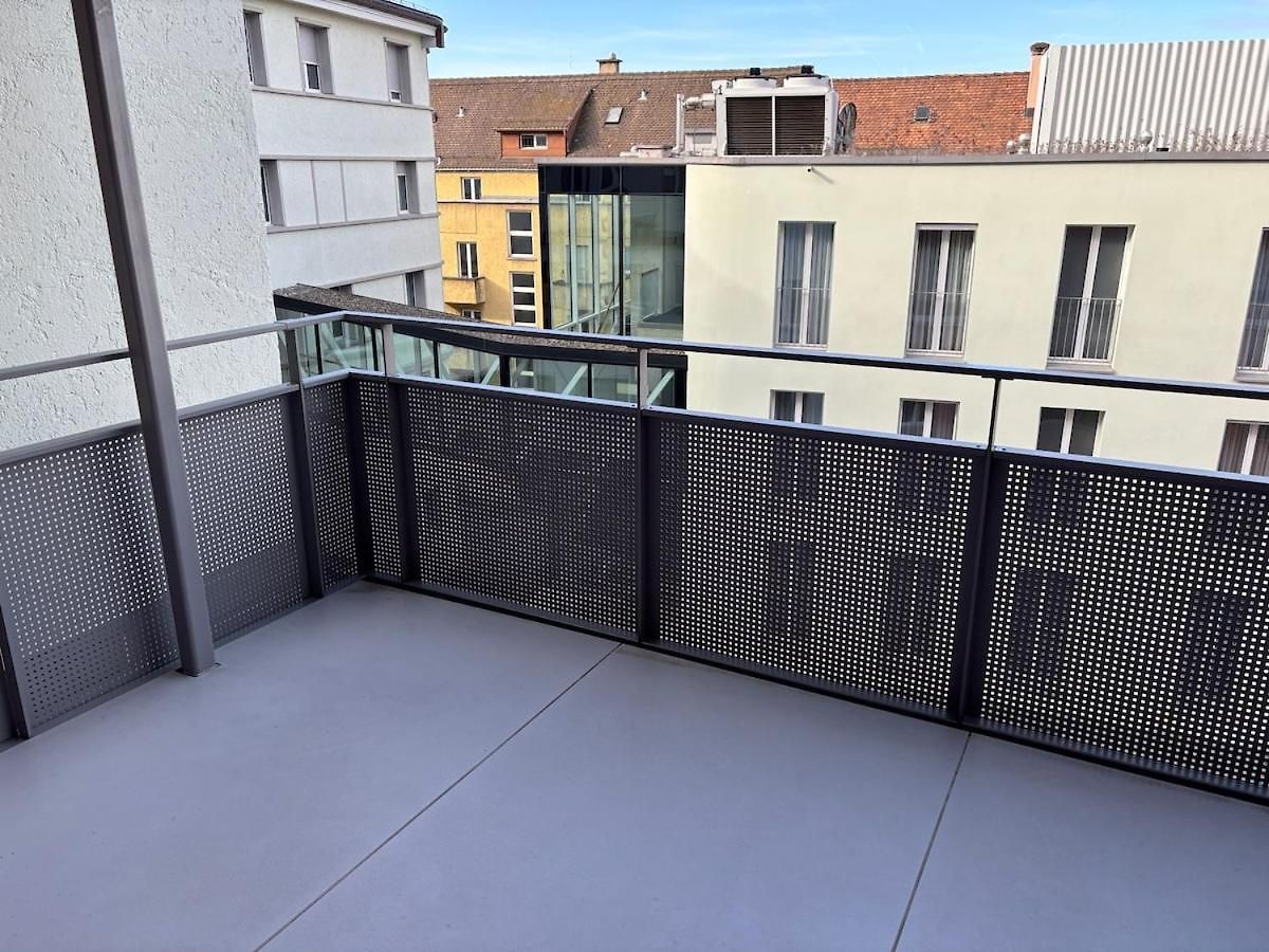 2br With Superbe Transit Access - Tilia 21