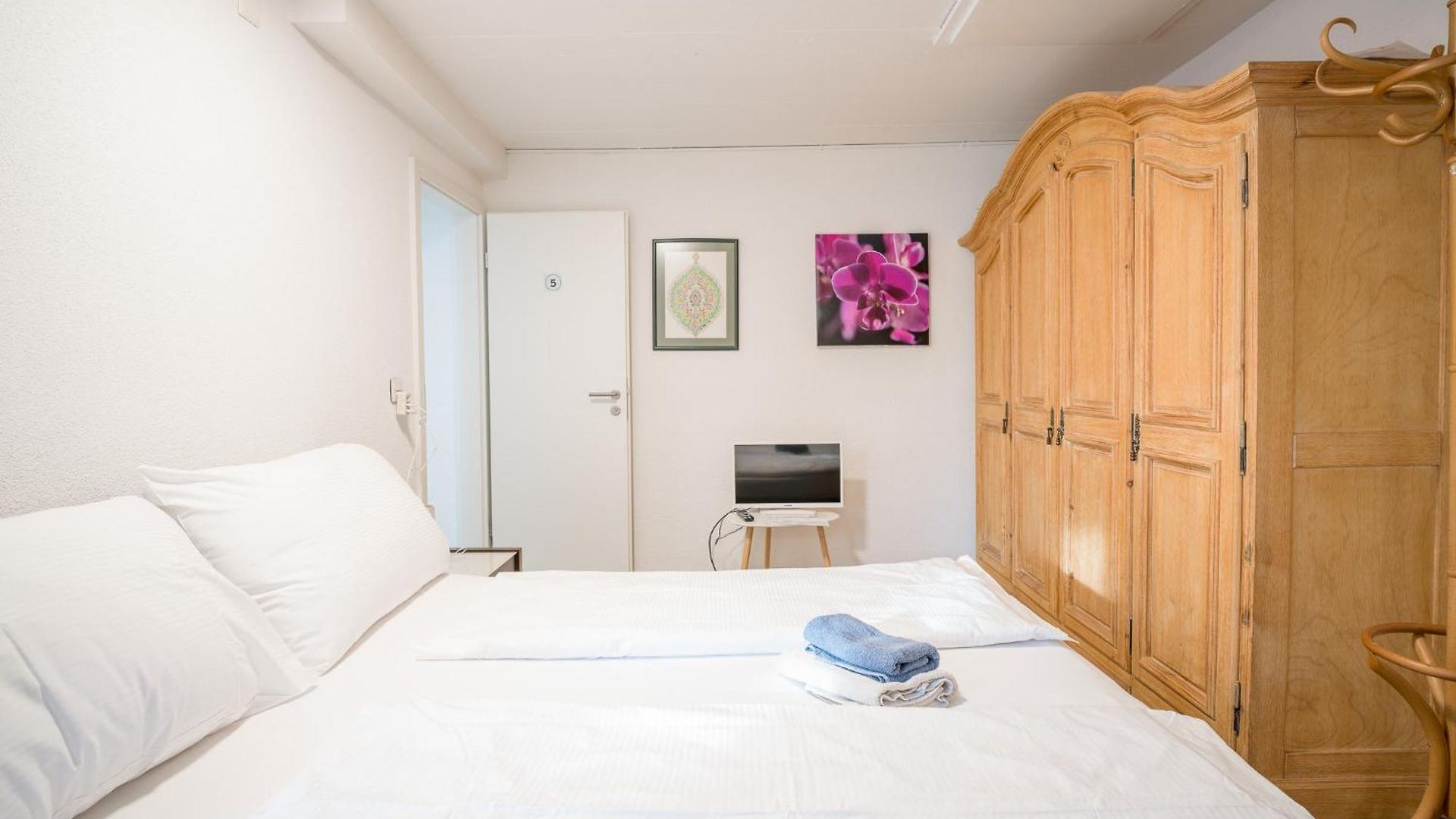 Near Oerlikon And Airport * Zurich