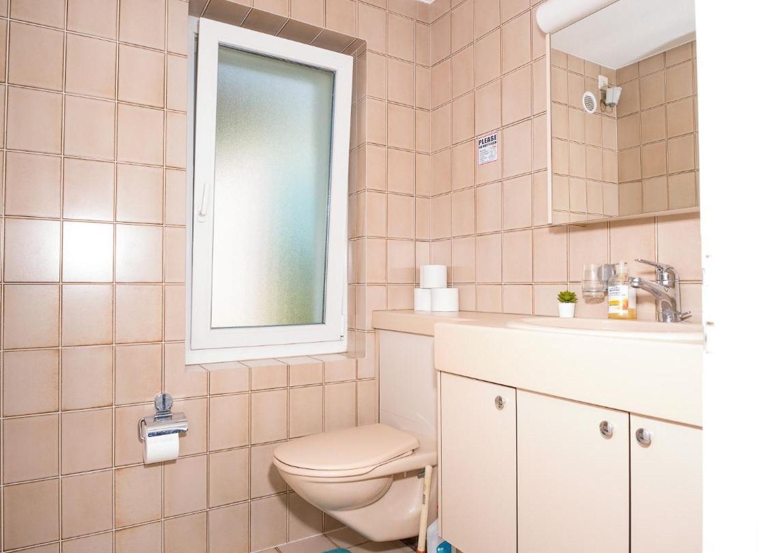 Near Oerlikon And Airport Apartment Zurich