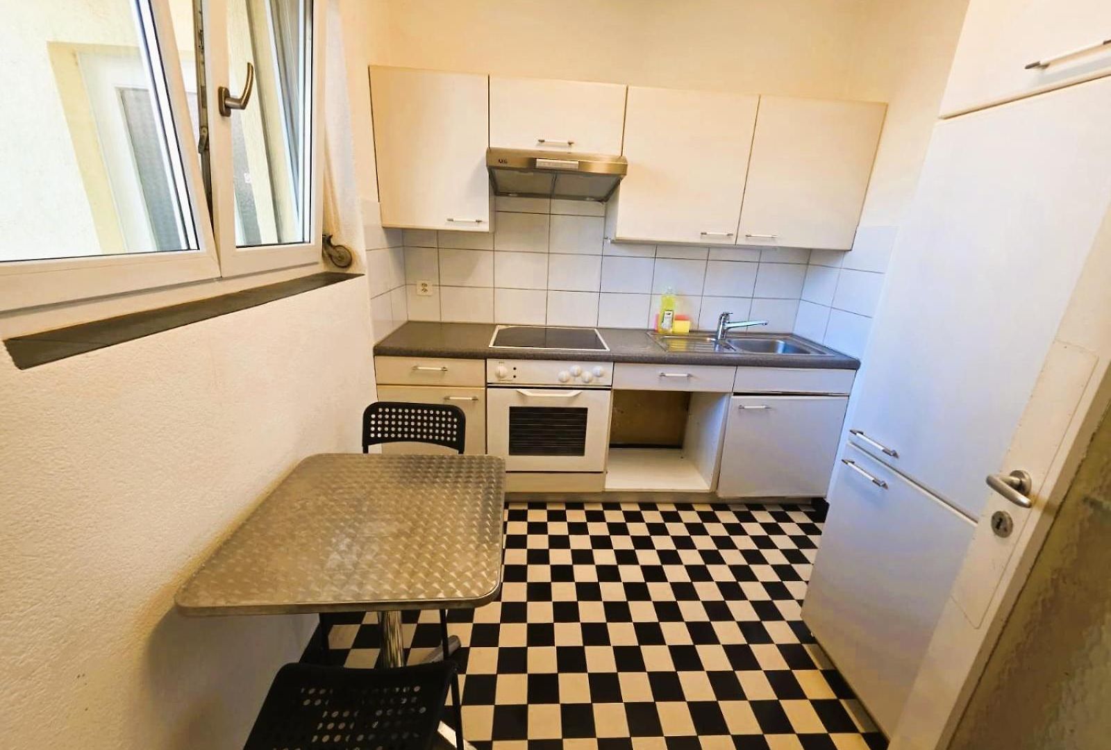 Large Flats, Center - Schc Apartment Zurich