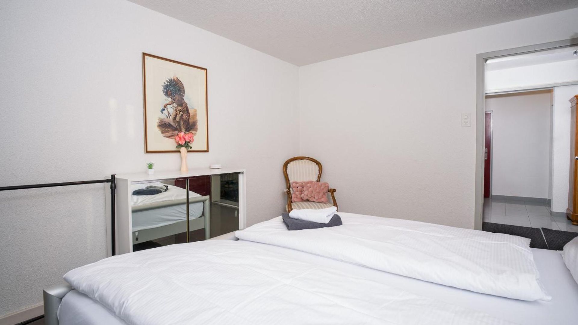 Near Oerlikon And Airport Apartment Zurich
