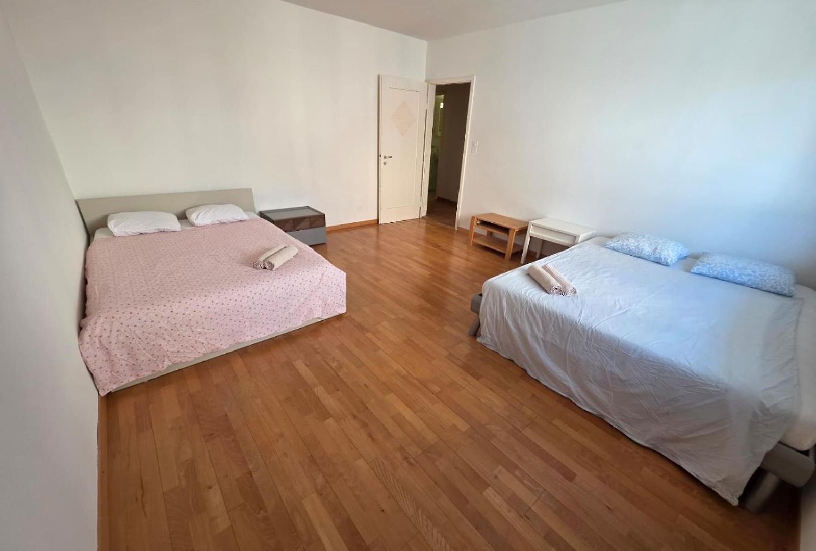 Large Flats, Center - Schb *