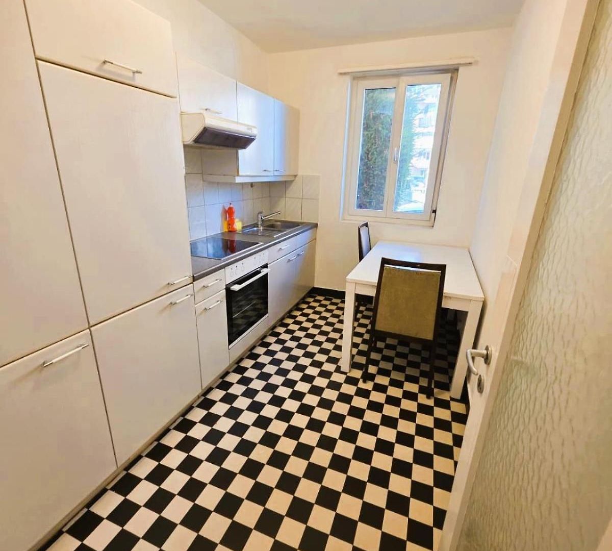 Large Flats, Center - Schc * Zurich