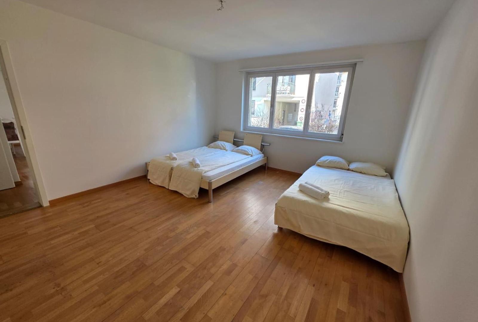 Large Flats, Center - Schb Zurich