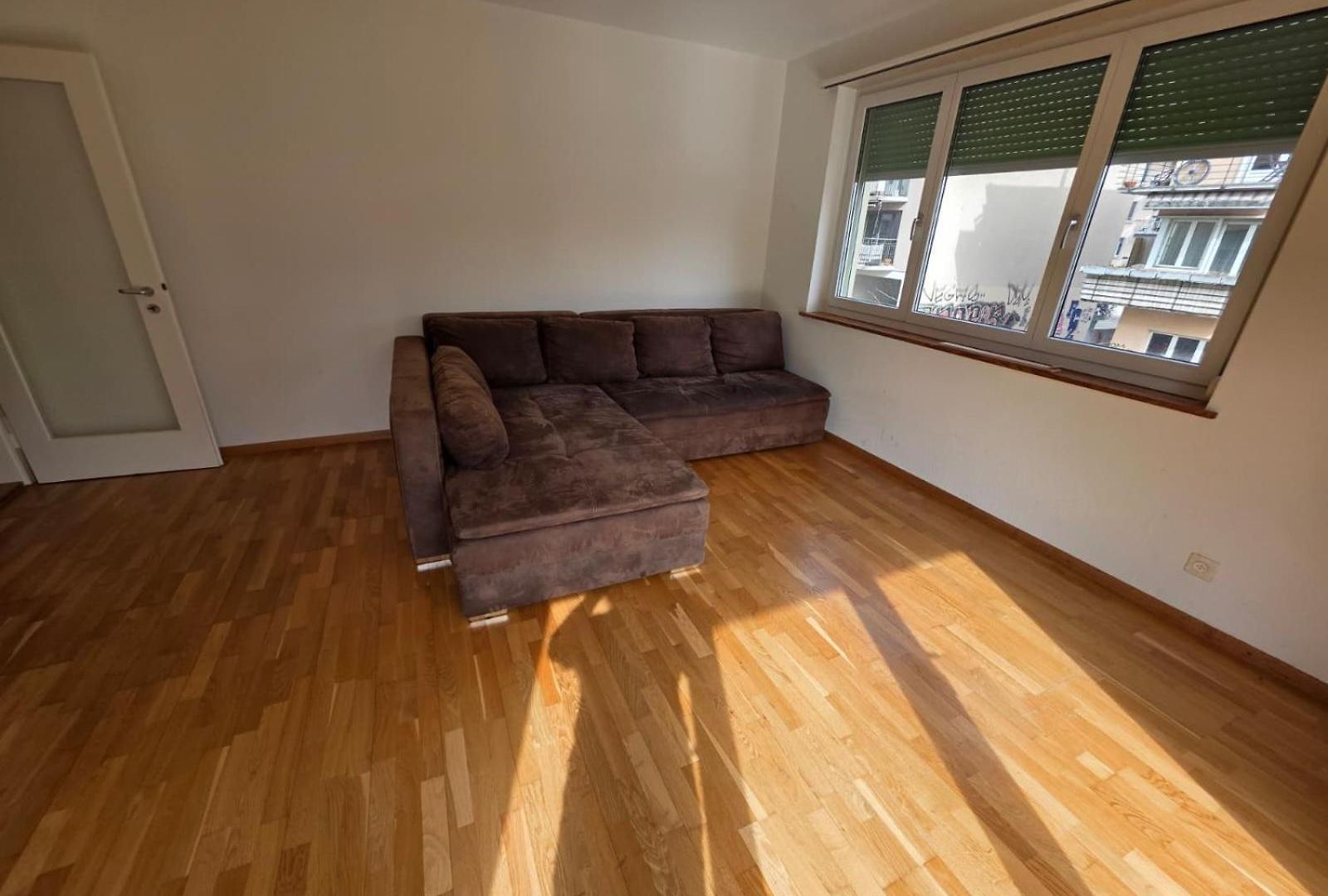 Apartment Large Flats, Center - Schb