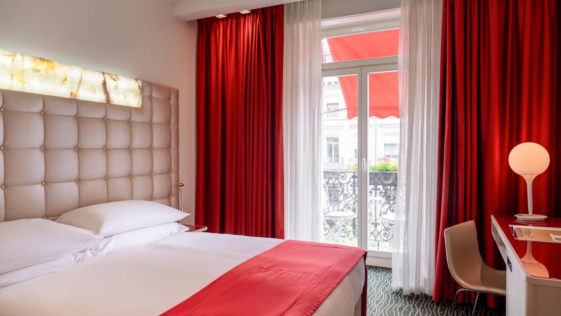 Hotel St.gotthard 4*
