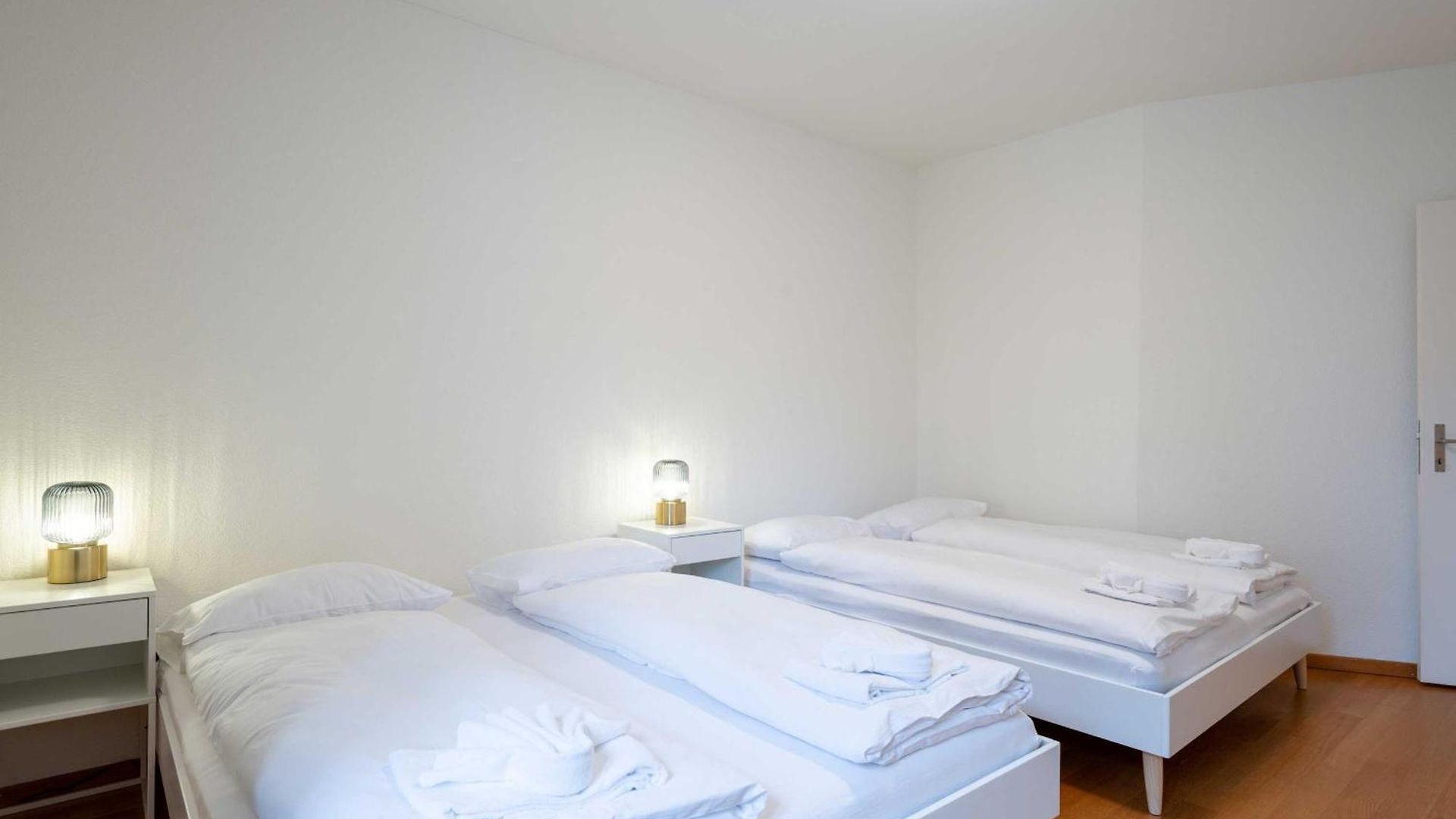 Zh Gold 1 - Hitrental * Zurich