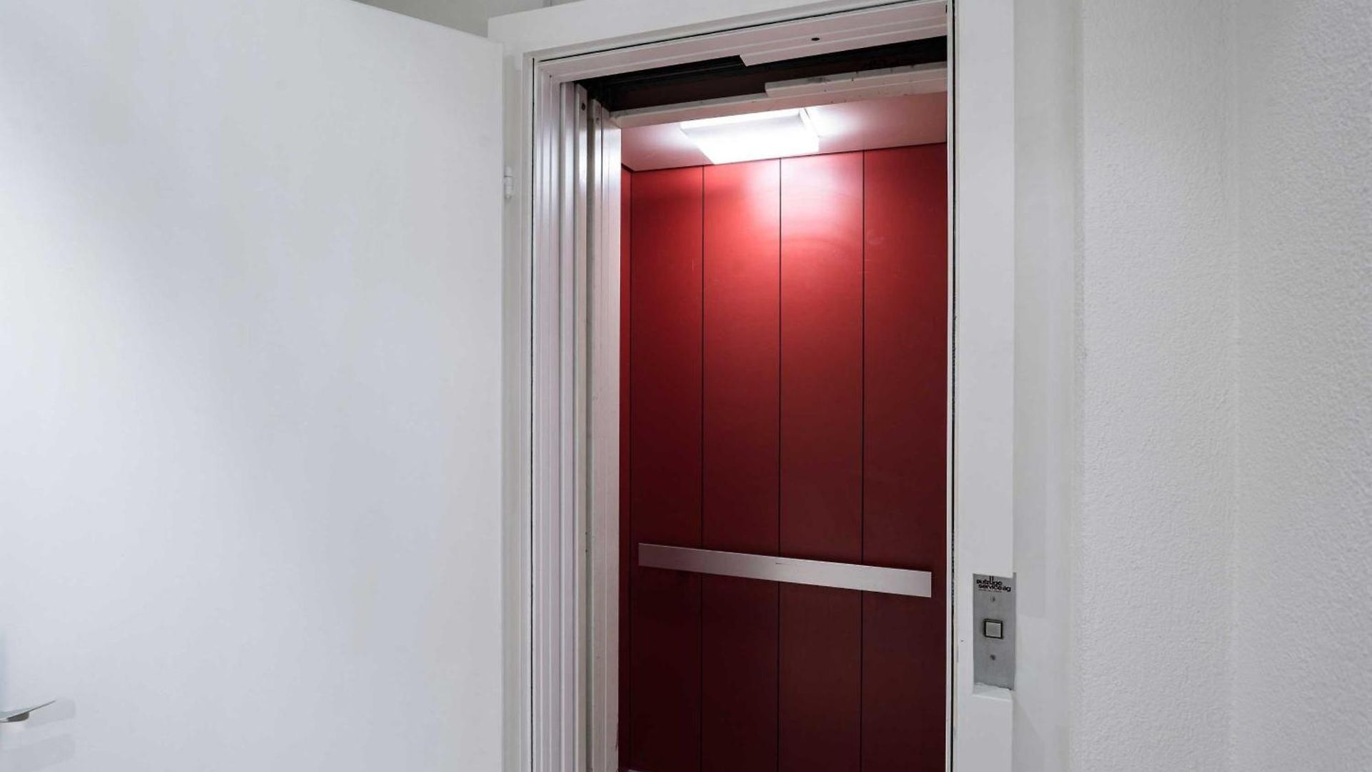 Zh Gold 1 - Hitrental Apartment