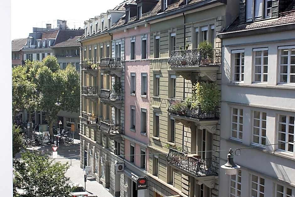 Alexander Old Town 2*