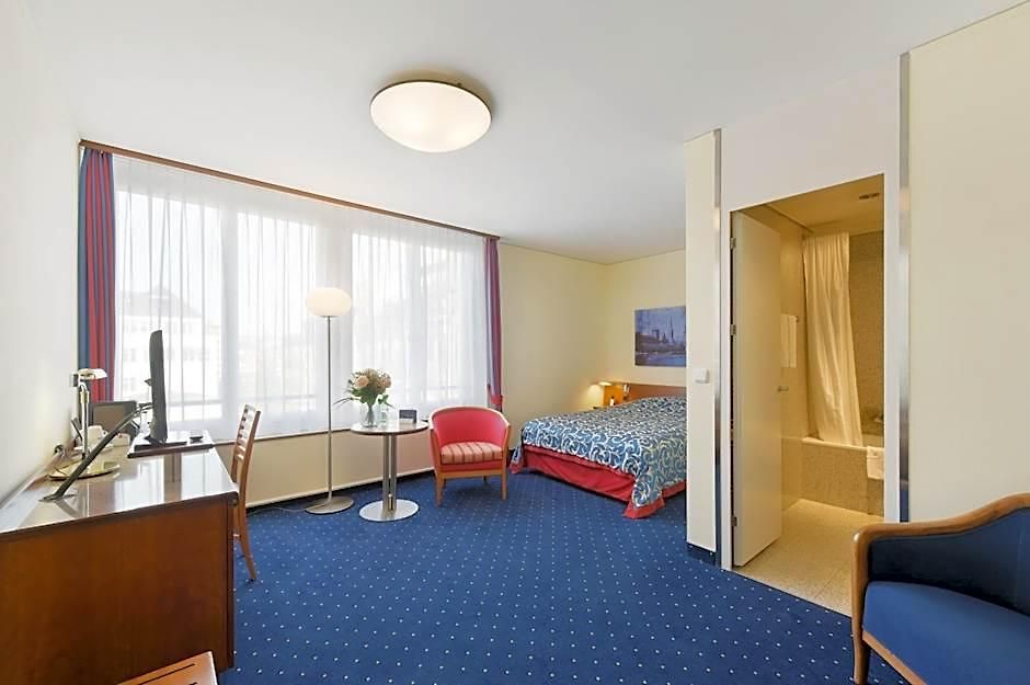 Hotel Glaernischhof By Trinity 4*