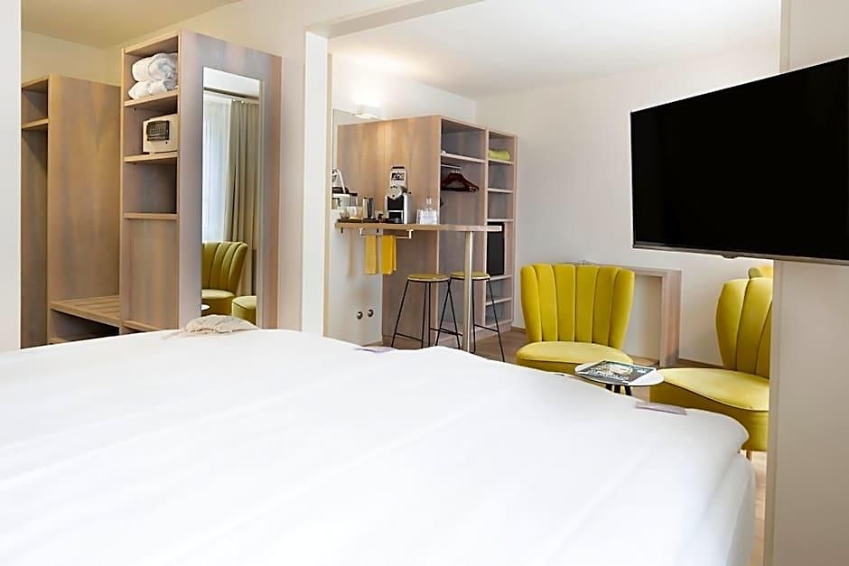 Platzhirsch - Downtown Boutique & Sushi Lounge 3*