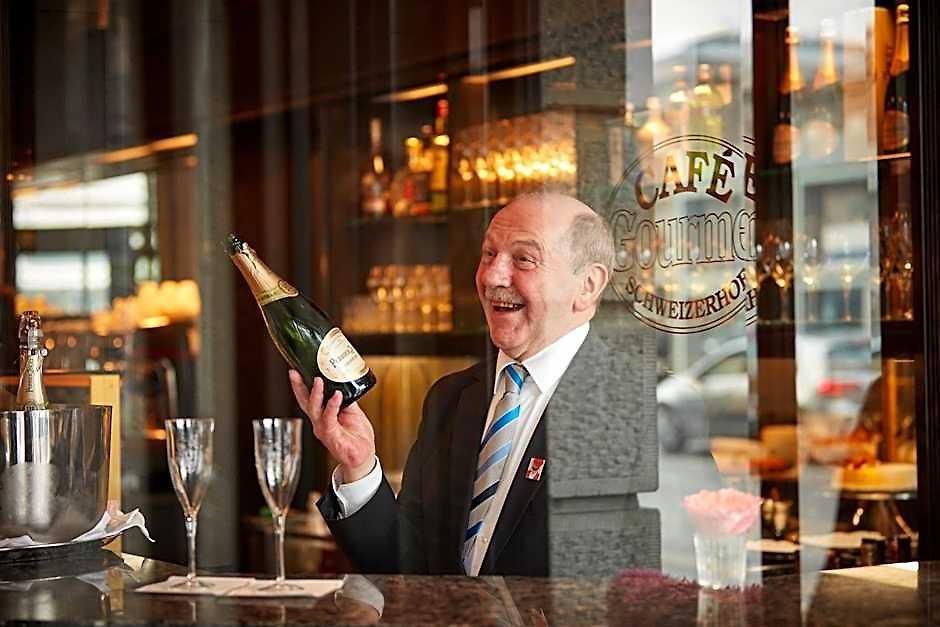 Hotel Schweizerhof 5*