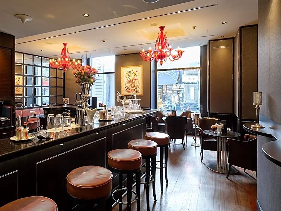 Schweizerhof Hotel 5*