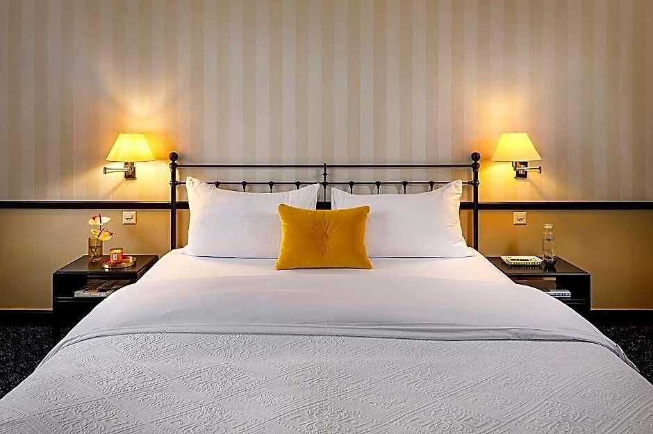 Hotel Opera