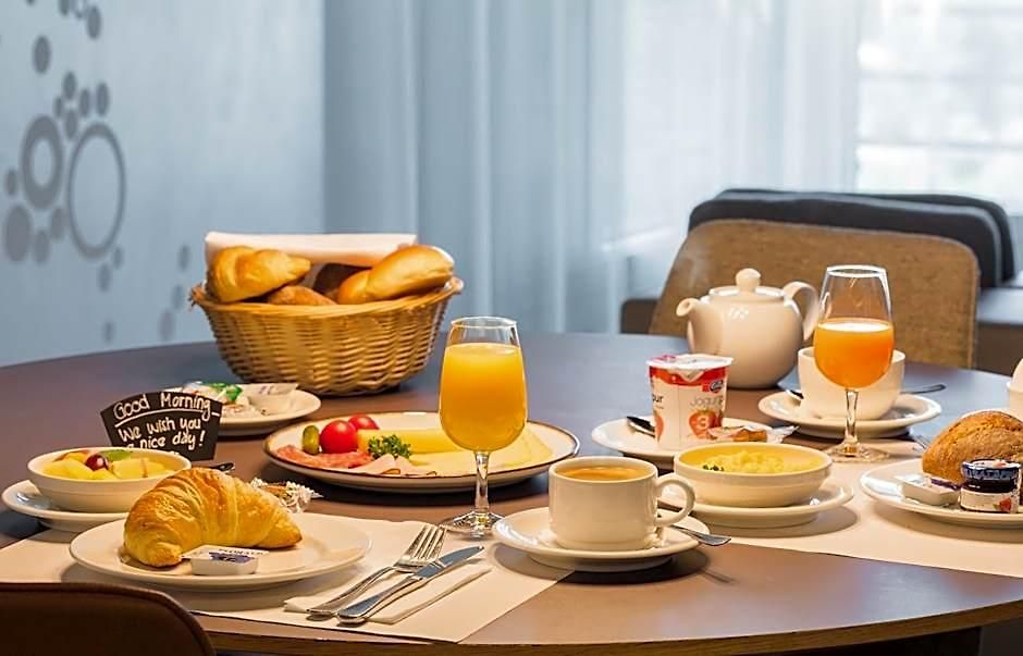 Hotel Ema House 4*