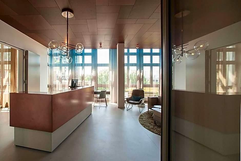 Hotel Ema House