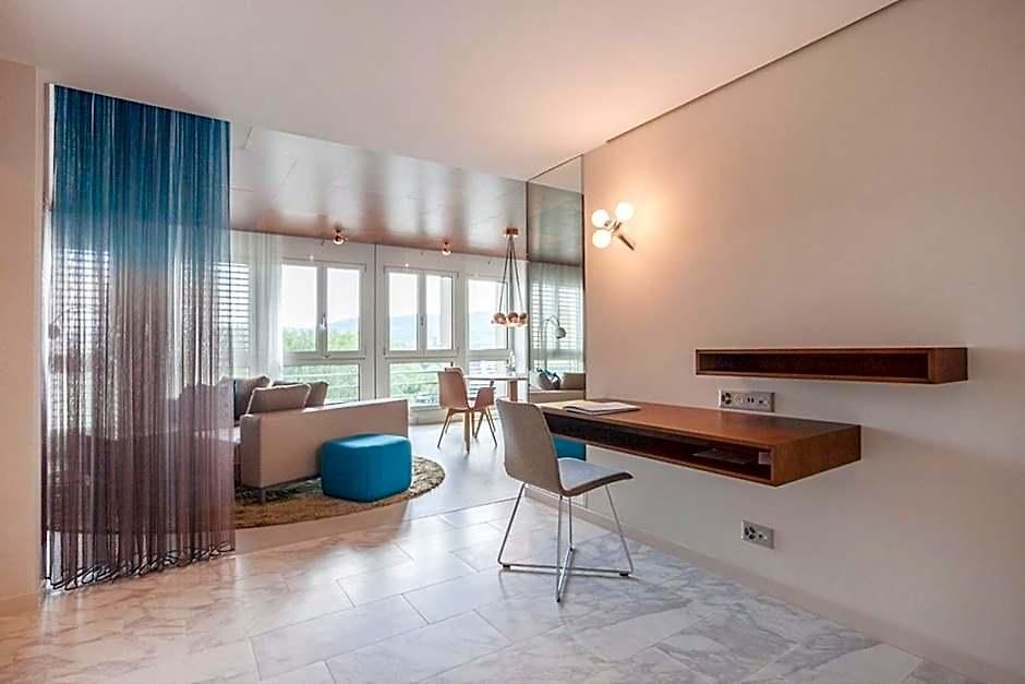 Ema House