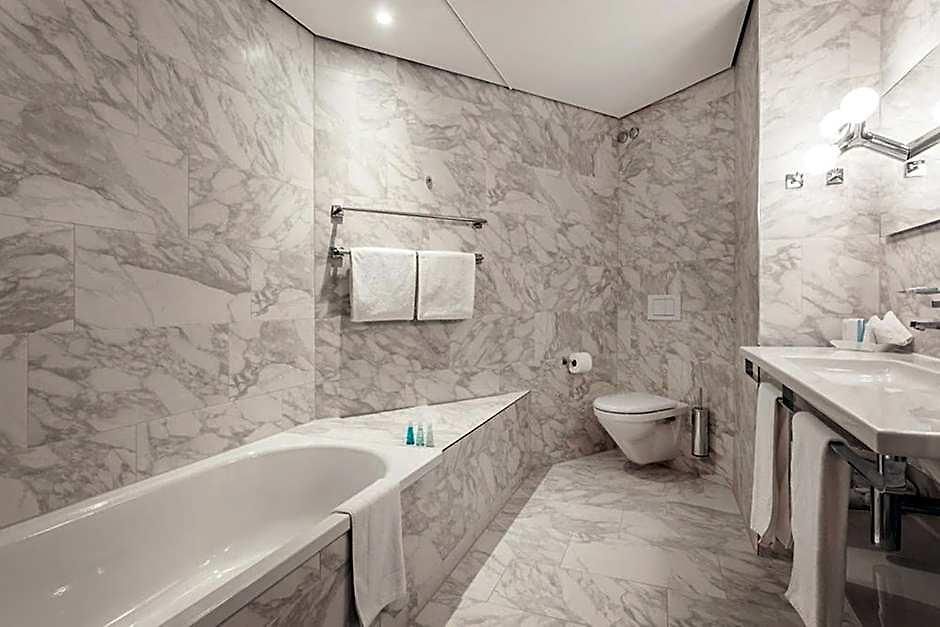 Ema House Hotel