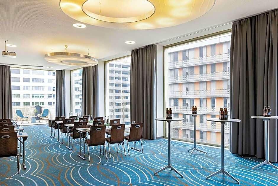 Hotel Renaissance Tower Zurich