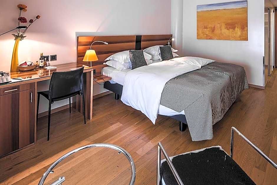 Plaza 4* Zurich