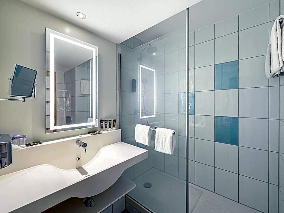 Novotel West 4*