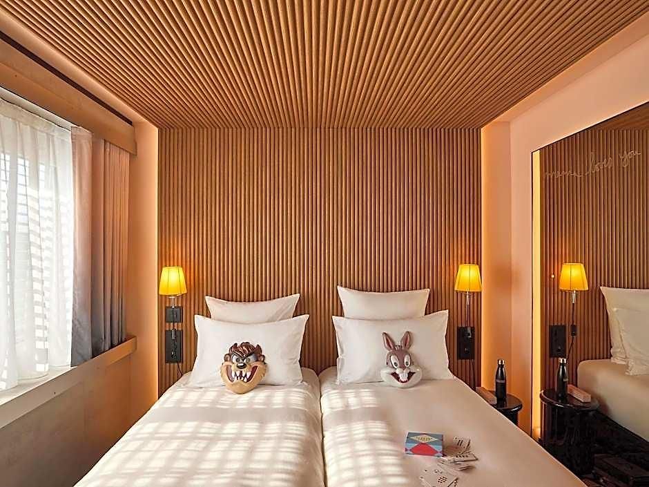 Mama Shelter Hotel 4*