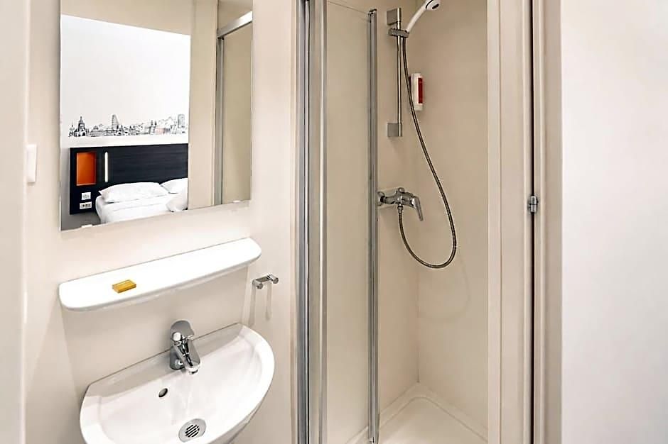 Easyhotel Limmatplatz