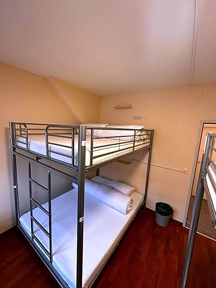 Stay2night Center Hostel