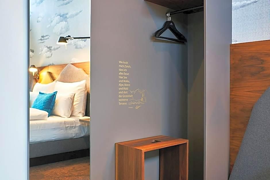 Hotel One 3*