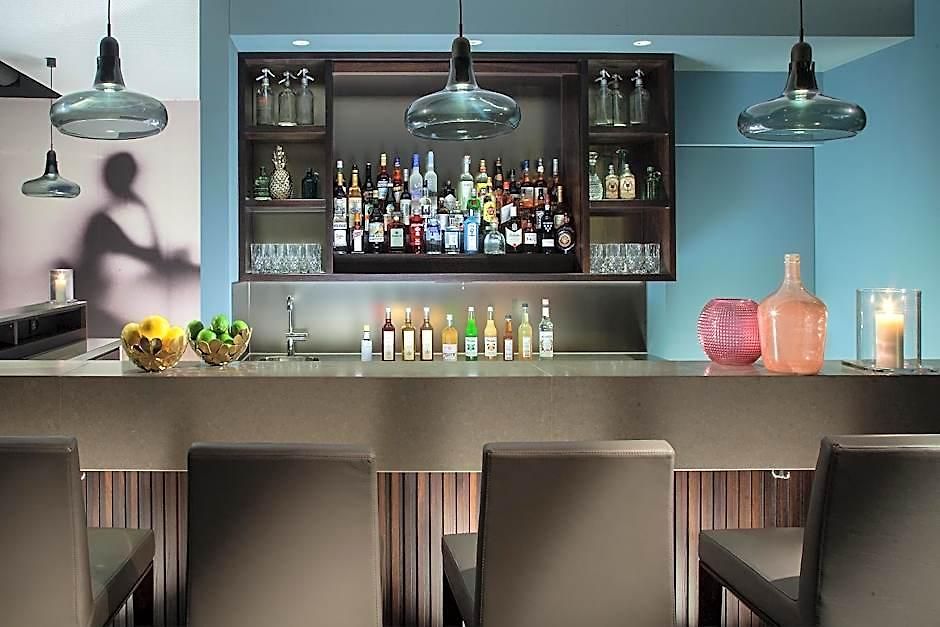 Aparthotel Acasa Suites Hotel Zurich Oerlikon 4*