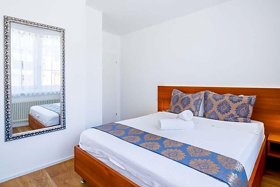 Hotel Old Town 4*