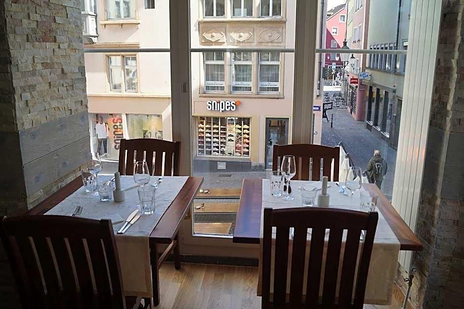 Old Town Hotel