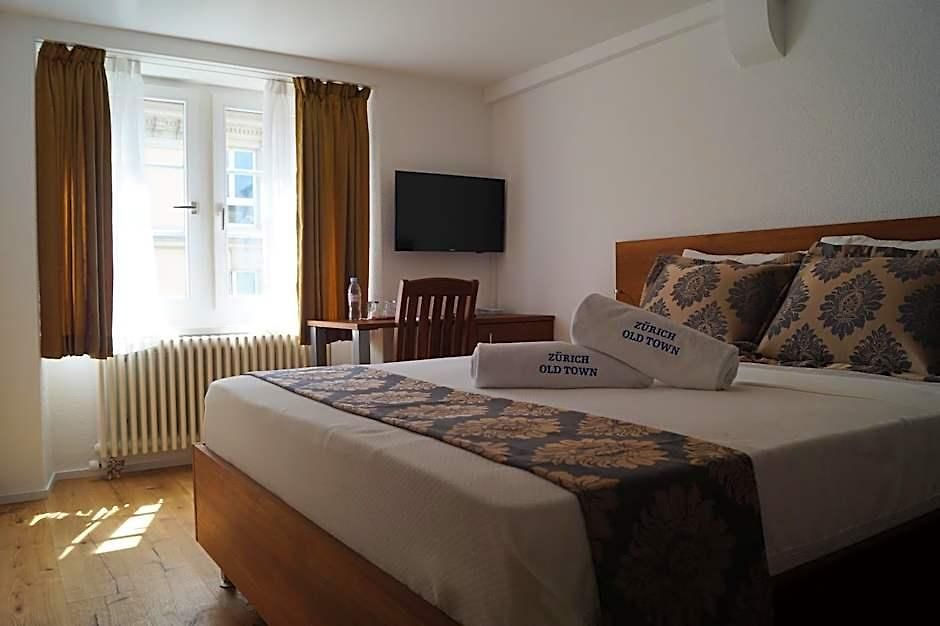 Old Town Hotel 4*