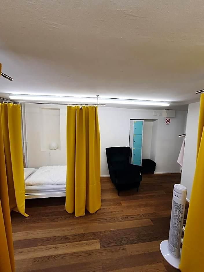 Hostel Friendly *