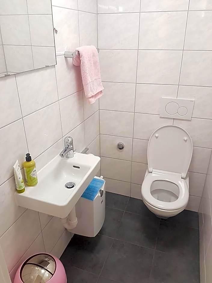 Hostel Friendly *