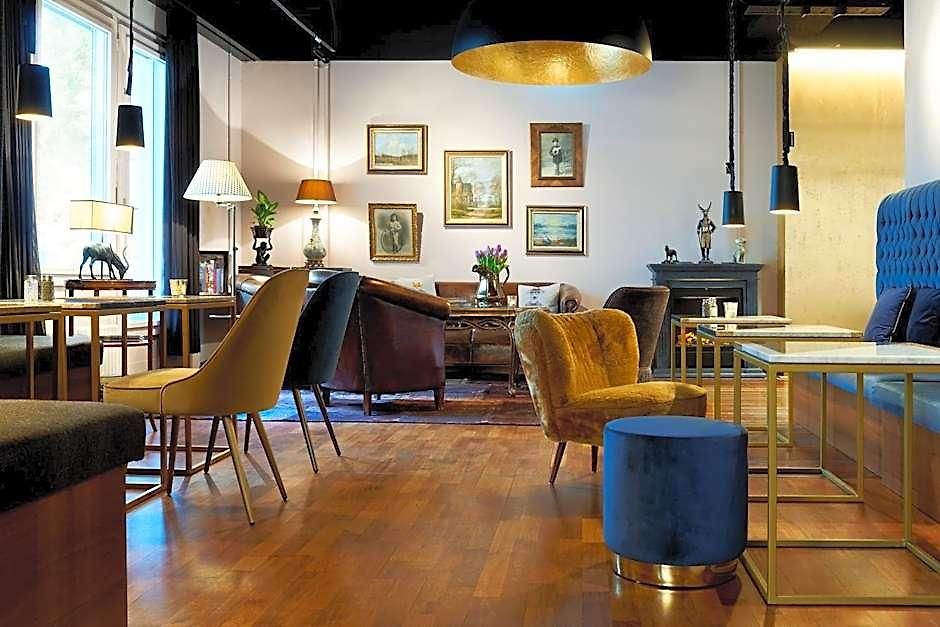 Townhouse Boutique