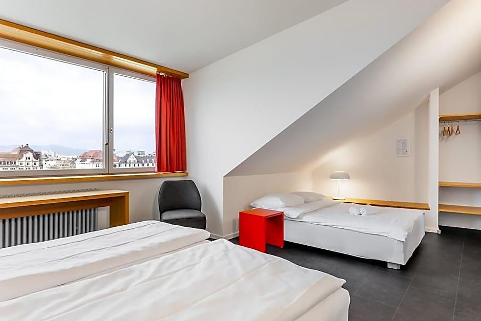 Marta - 1950's Architecture In Zurich's Vibrant Old Town, Near Main Station Hotel 2*