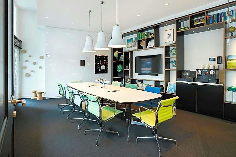 Citizenm Hotel 4*