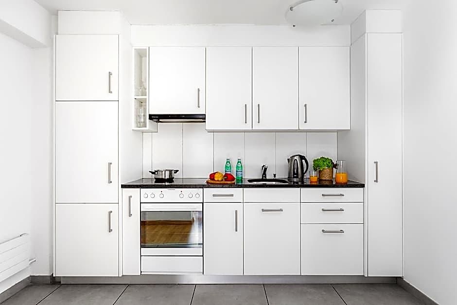 Apartment Swiss Star Wiedikon - Self Check-in Zurich