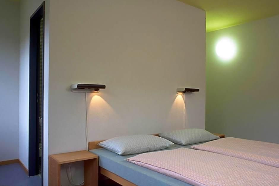Hostel Youth