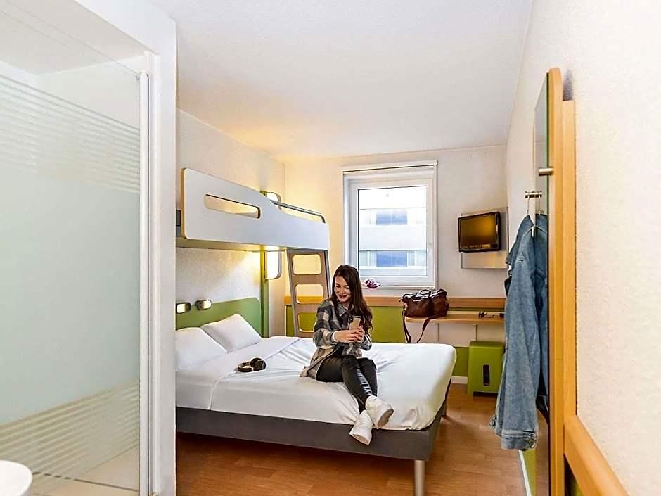 Ibis Budget West