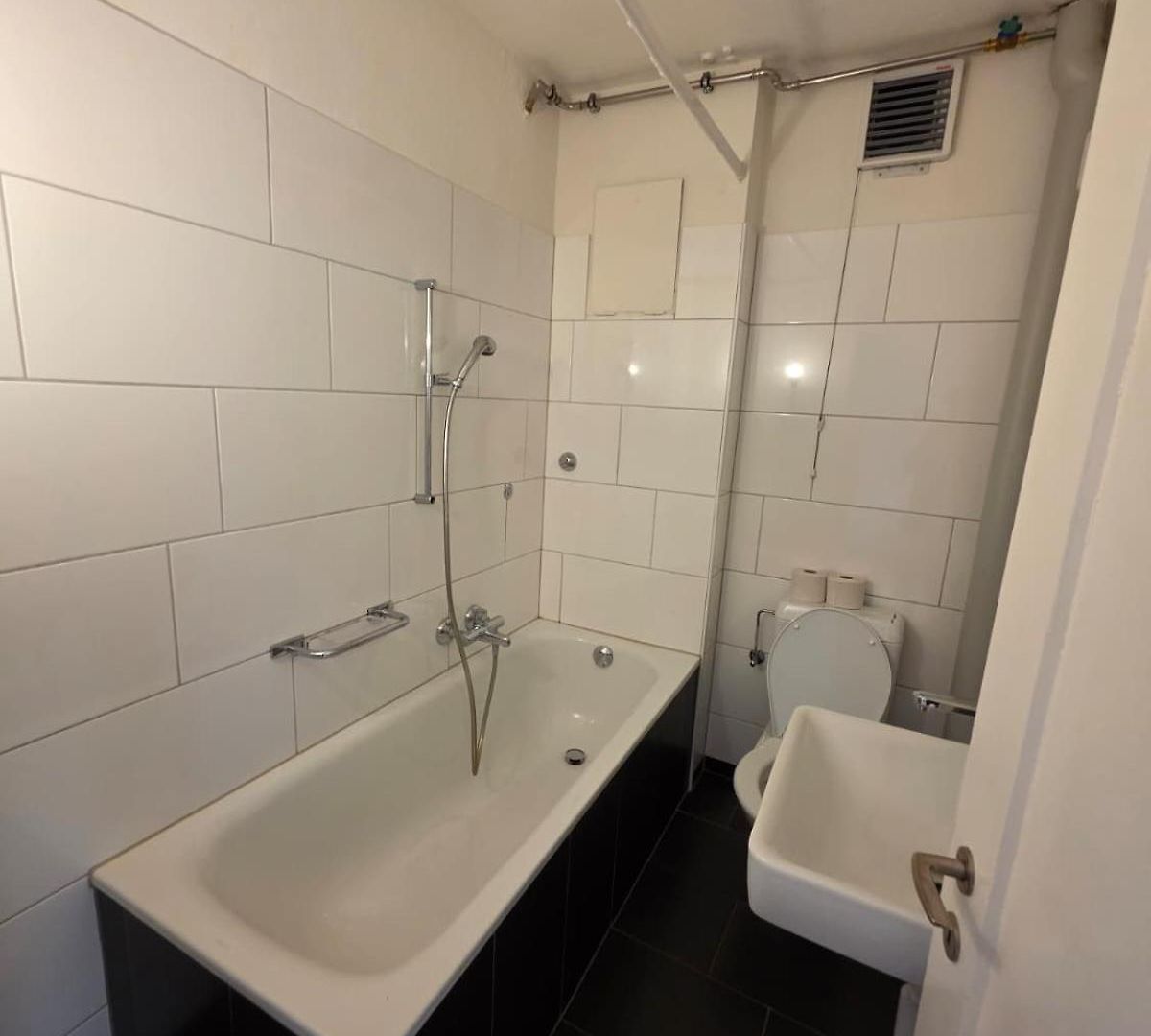 Large Flats, Center - Schd Apartment