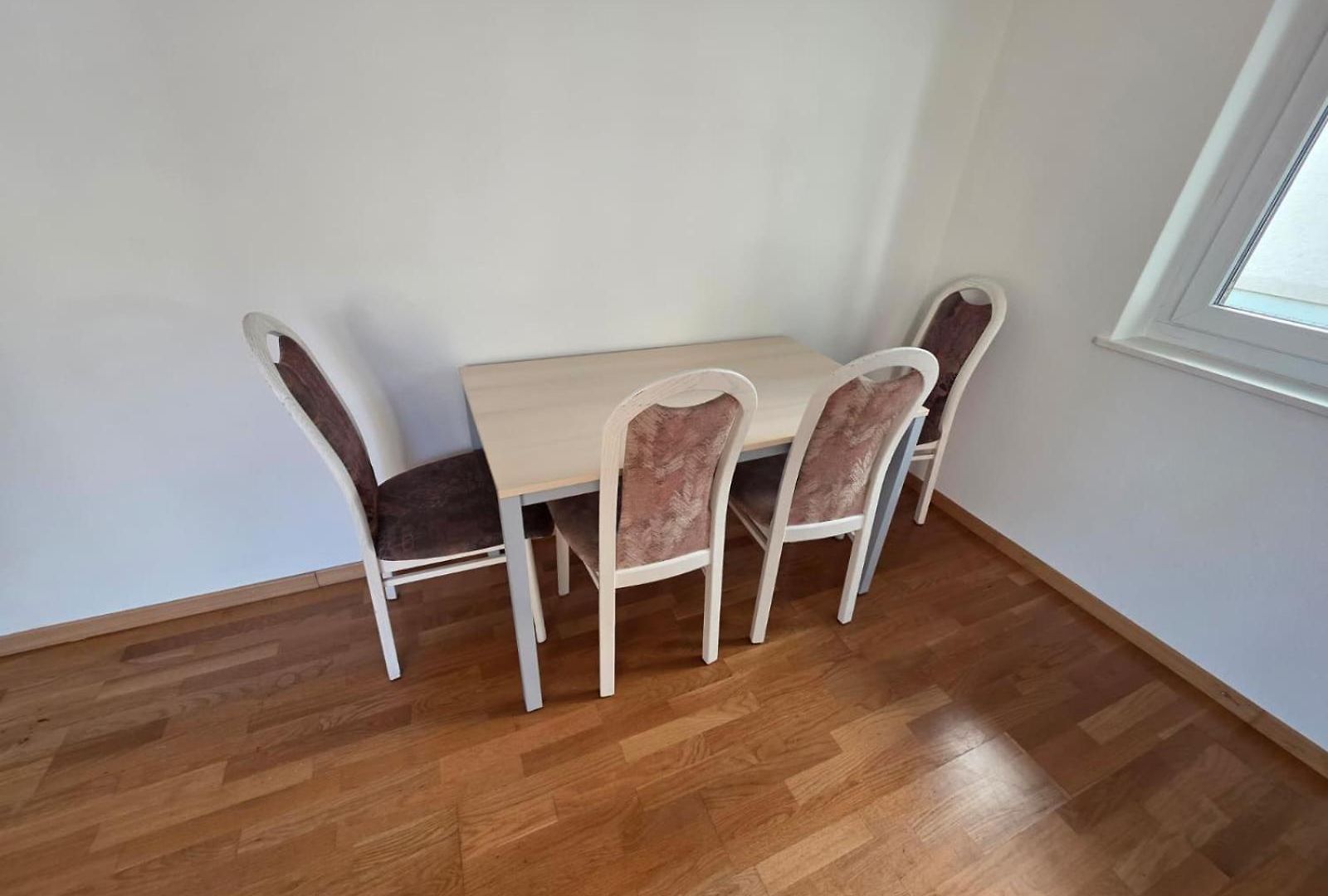 Large Flats, Center - Schd