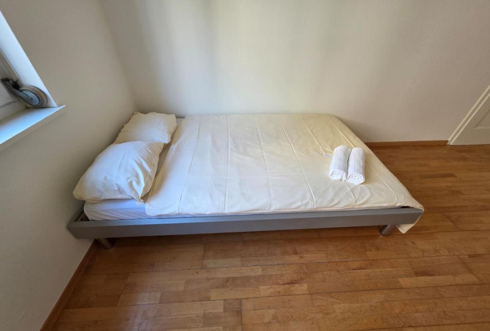 Large Flats, Center - Schd