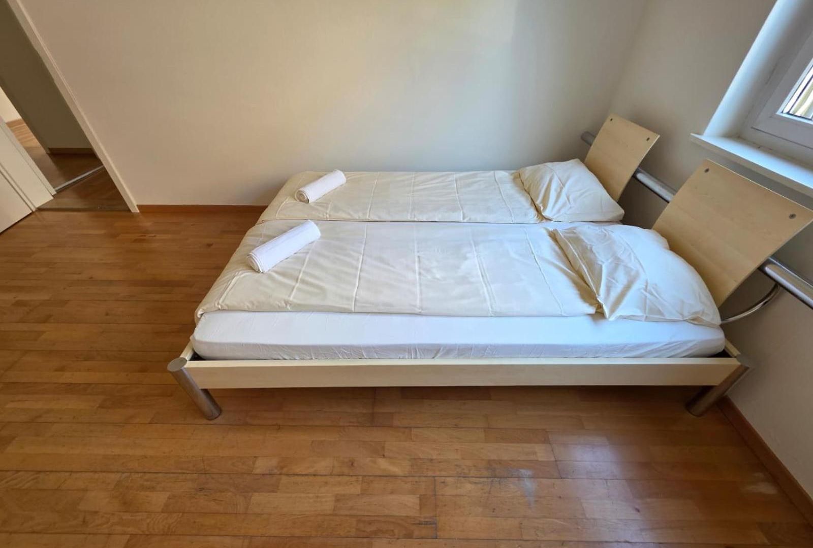 Large Flats, Center - Schd Apartment Zurich