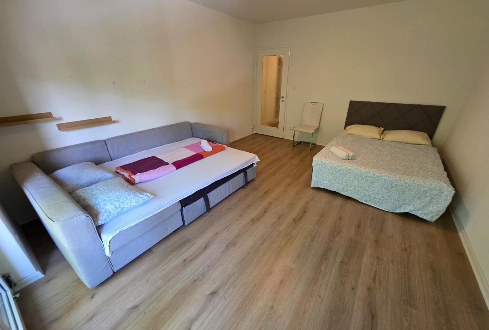 Apartment Large Flats, Center - Schd Zurich