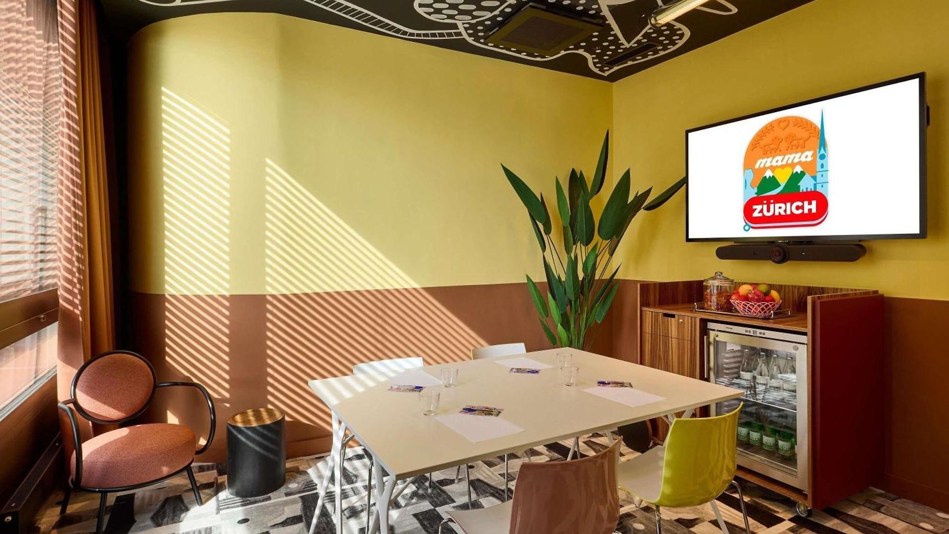 Mama Shelter Hotel 4*