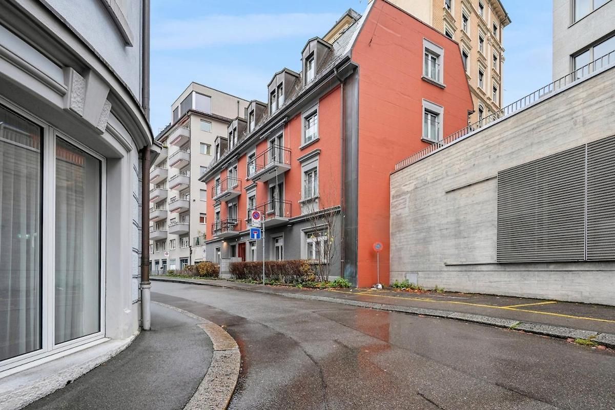 Apartment Cozy 1br In Center - Color 31 Zurich