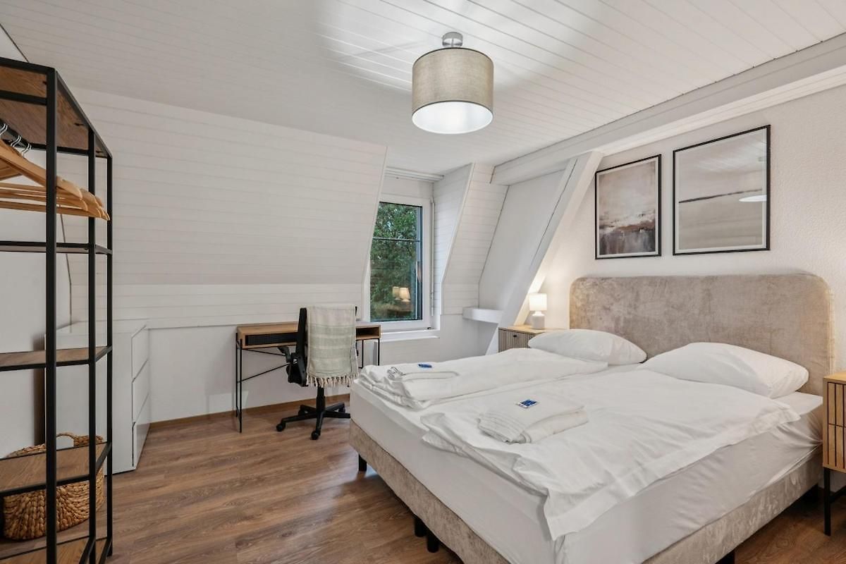 Cozy 1br In Center - Color 31