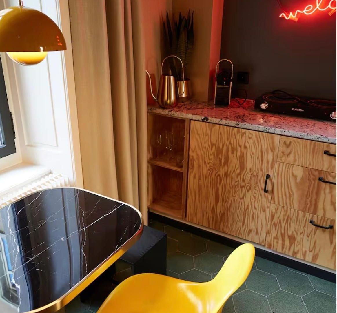 Guest house Zentrales Im Kreis 4 Fuer Jung Lovers *